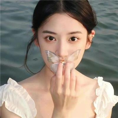 山尘拂过童年牧歌